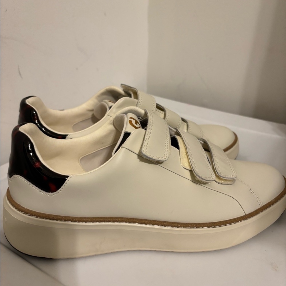 GrandPro Topspin Leather Tortoise Triple Strap Sneakers